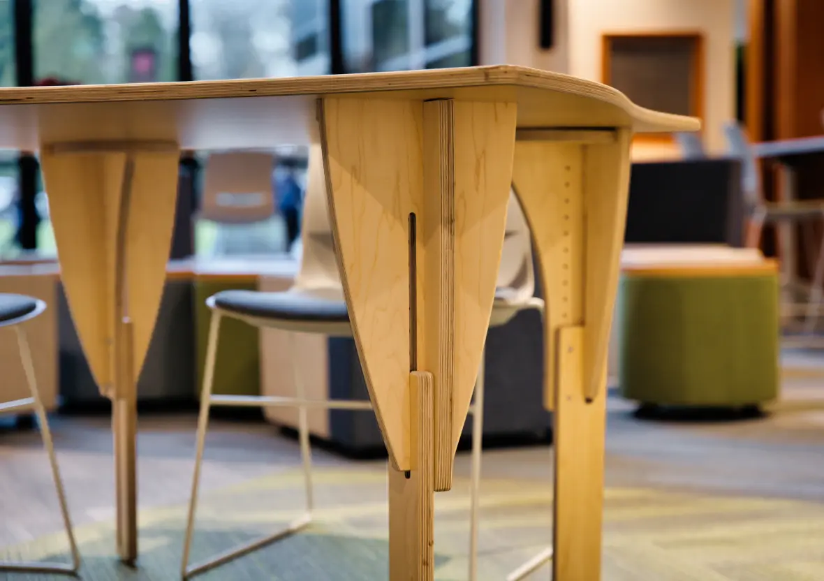 A close up picture showing Sprig Table's design